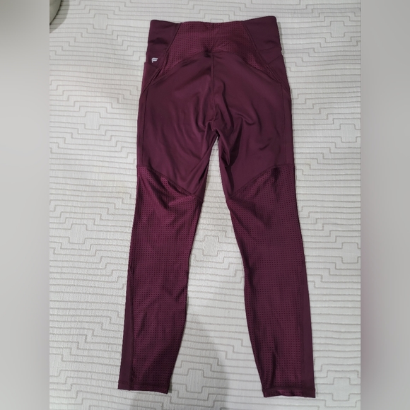 Fabletics Shiny Burgundy Leggings- Small - Picture 5 of 6